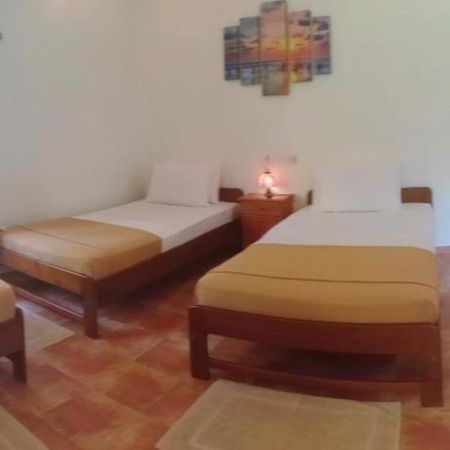 Mango House Japanese Guest House Negombo Esterno foto