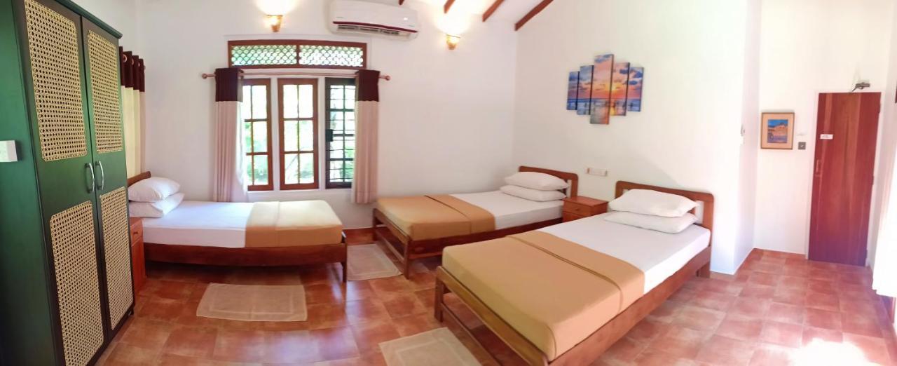 Mango House Japanese Guest House Negombo Esterno foto