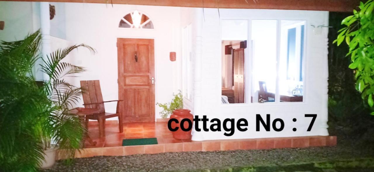 Mango House Japanese Guest House Negombo Camera foto