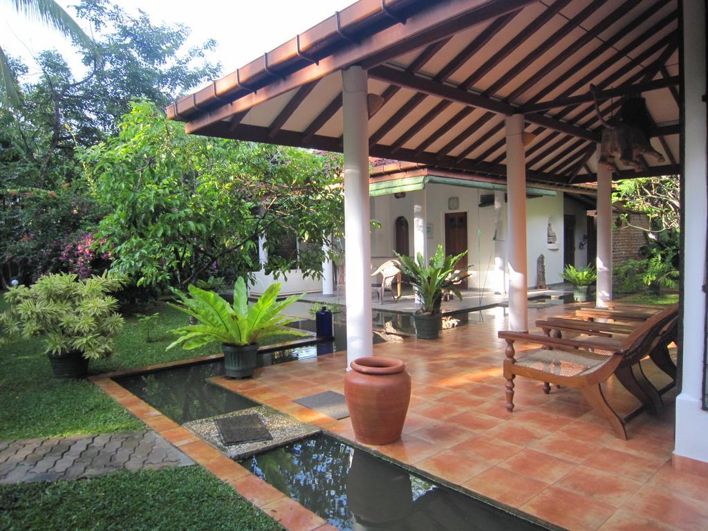 Mango House Japanese Guest House Negombo Esterno foto